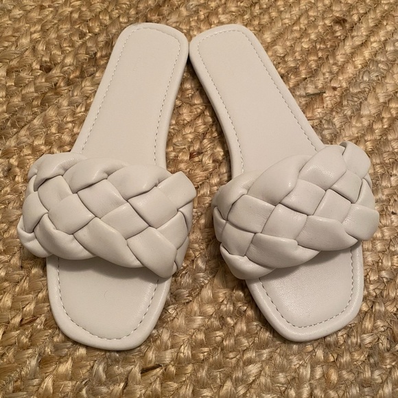 Loft White Leather Braided Flat Sandals Size 8 - Picture 1 of 10
